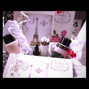 Mystery Box! Skin and Haircare Mystery Giftbox